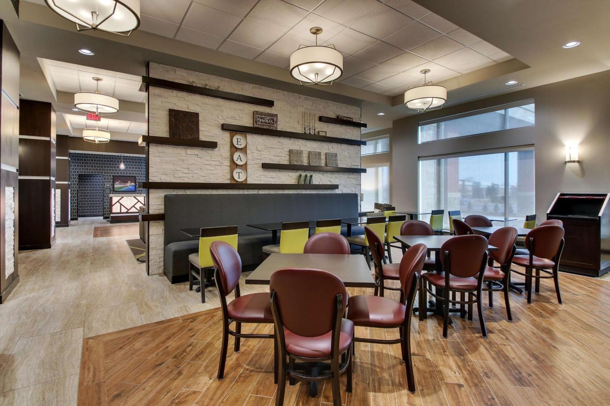 Drury Inn & Suites Cleveland Бічвуд Екстер'єр фото