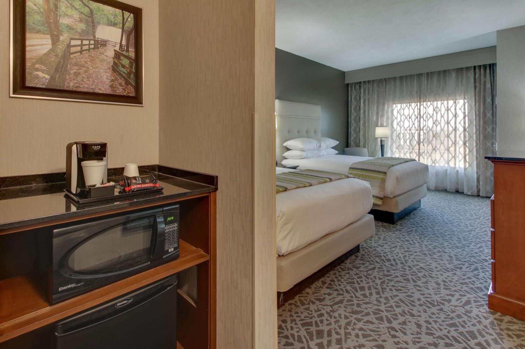 Drury Inn & Suites Cleveland Бічвуд Екстер'єр фото