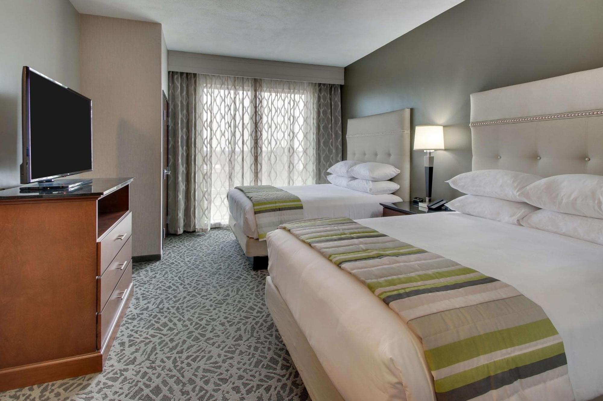 Drury Inn & Suites Cleveland Бічвуд Екстер'єр фото