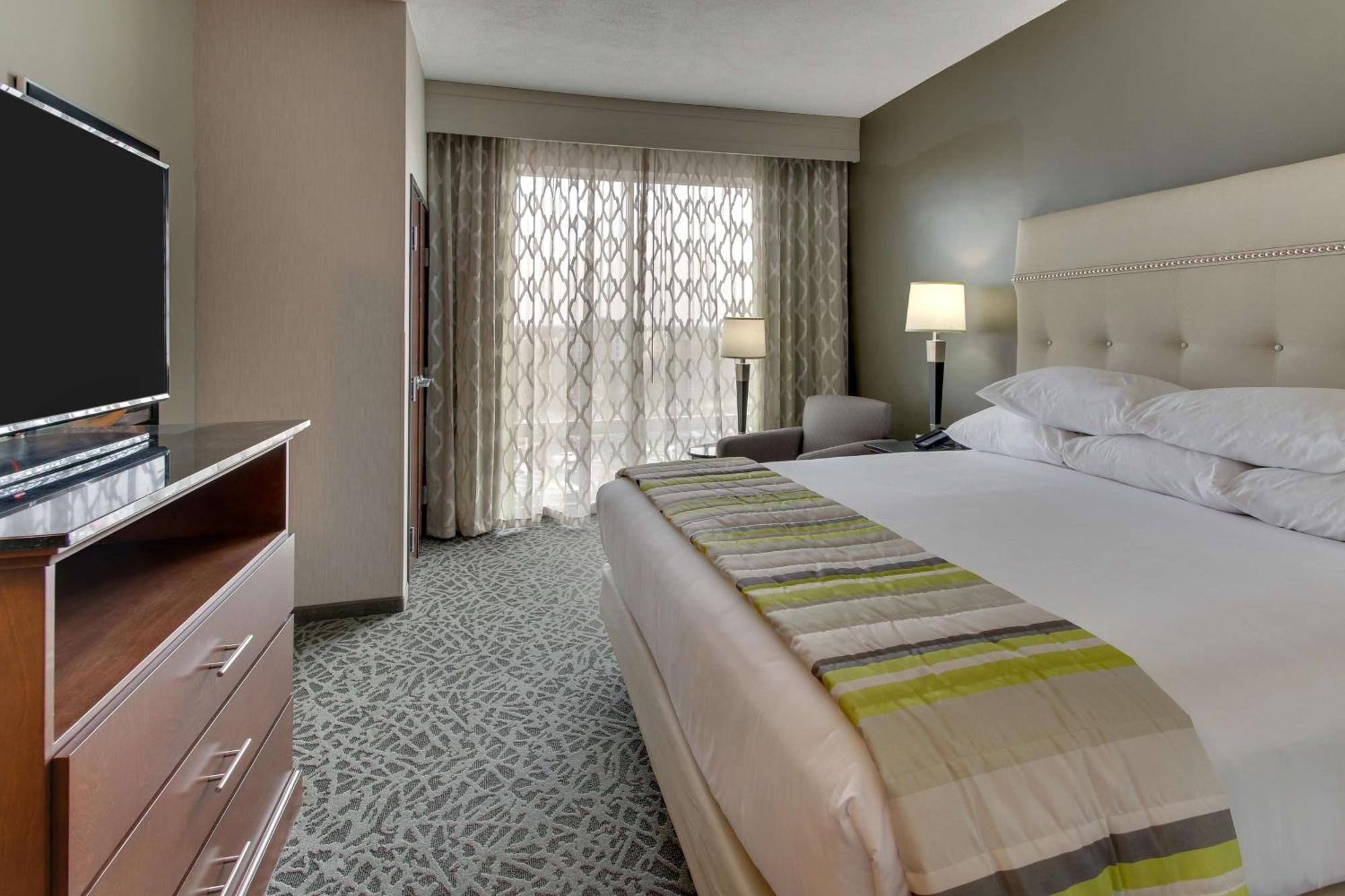 Drury Inn & Suites Cleveland Бічвуд Екстер'єр фото