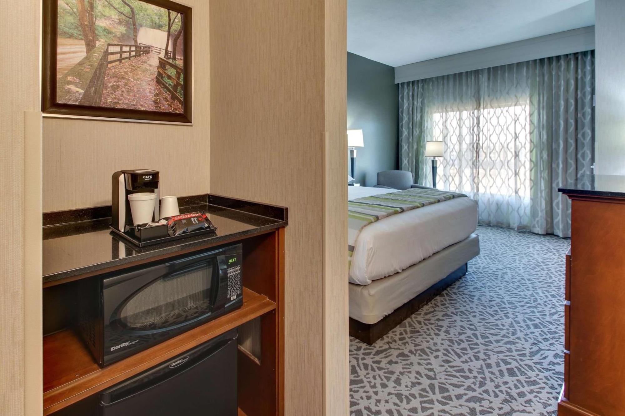 Drury Inn & Suites Cleveland Бічвуд Екстер'єр фото