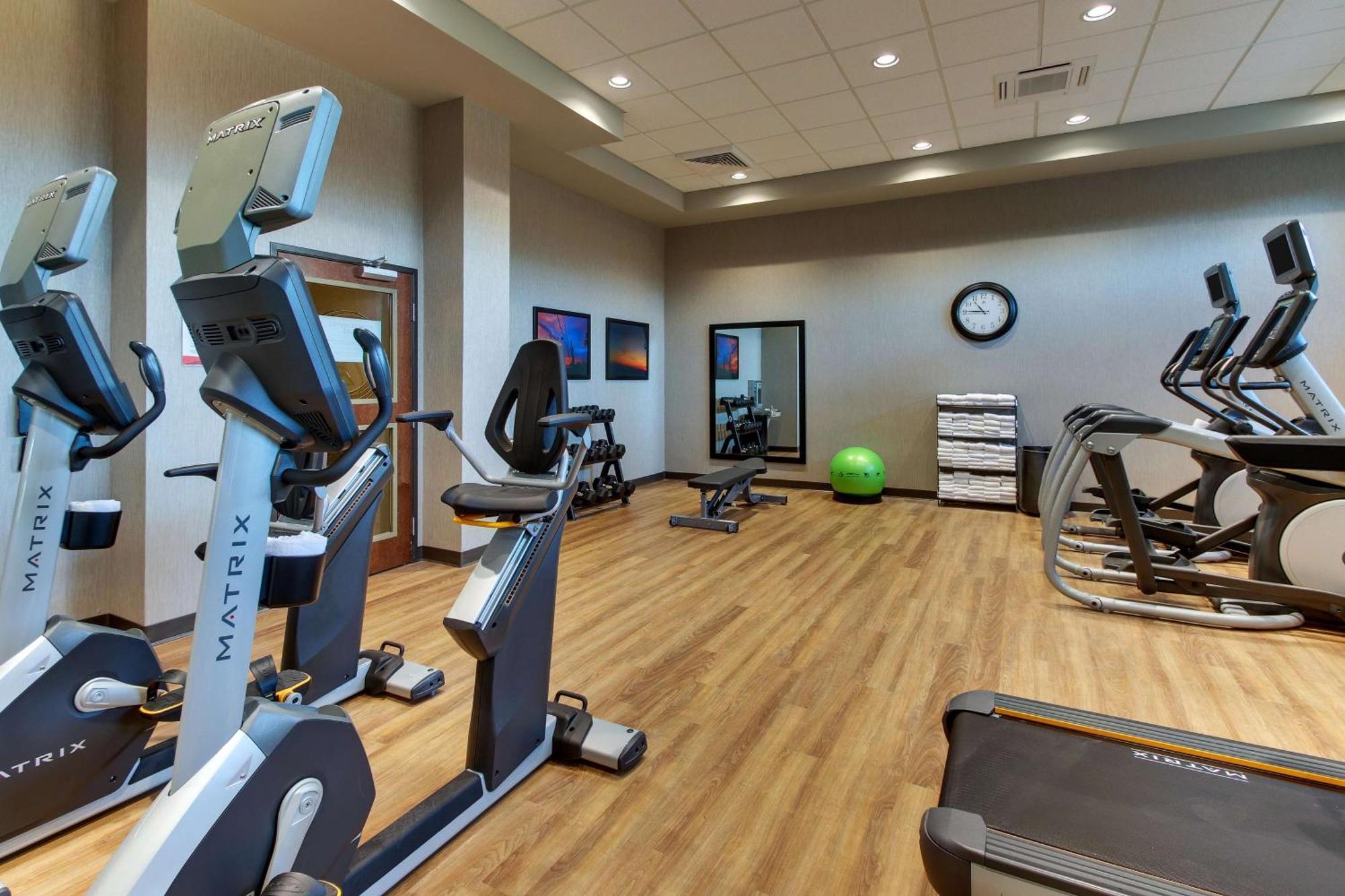 Drury Inn & Suites Cleveland Бічвуд Екстер'єр фото